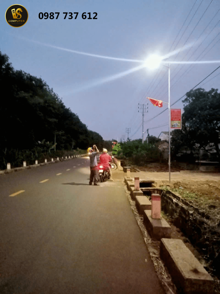 den-duong-nang-luong-mat-troi-300w-jd369-vi-tinh-thu-duc-van-sy11 (1)