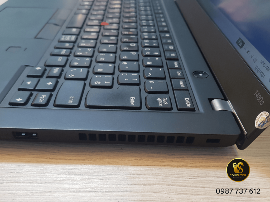 Laptop-lenovo-thinkpad-8550u-i7-vi-tinh-thu-duc-van-sy (2)