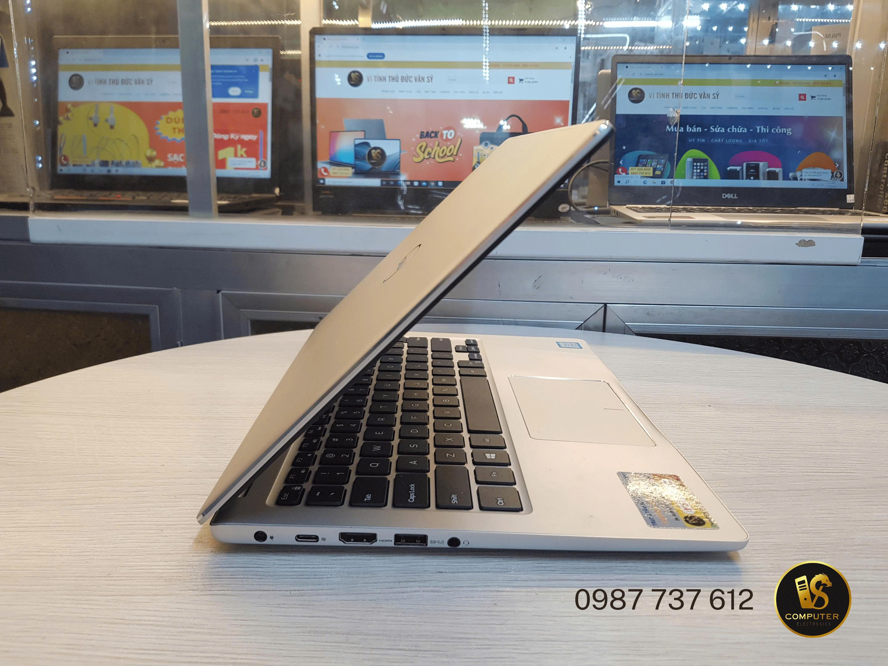 dell 7380-laptop-camera-van-sy (4)