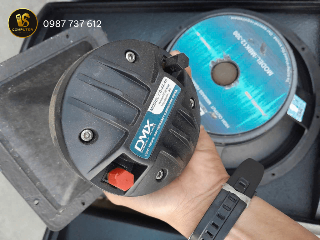 loa-full-dmx-kx-12-thanh-manh-dang-cap-su-kien-laptop-camera-vansy (4)