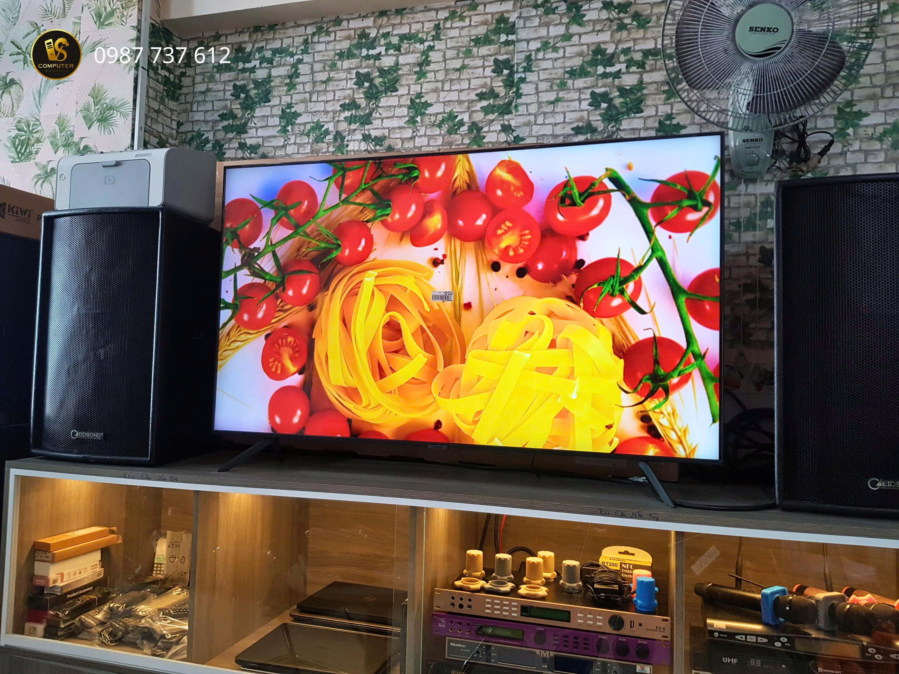 Samsung UA55AU7700 – Smart TV 55 Inch 4K Crystal UHD-vi-tinh-thu-duc-van-sy (1)